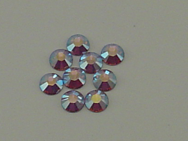 18 pcs. 34ss LIGHT AMETHYST AB FLATBACK European Rhinestones